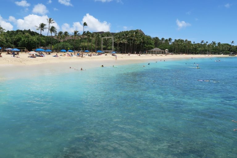 クイーンズサーフビーチ