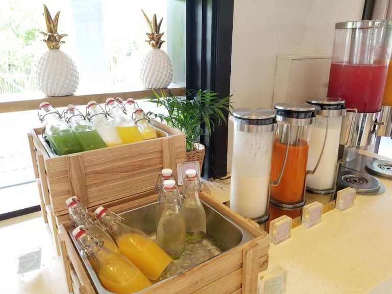ジュースもたくさん種類がありました。ココナッツスムージーが美味しすぎました!