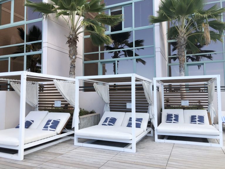 オーシャンビューカバナ 予約が必要です。