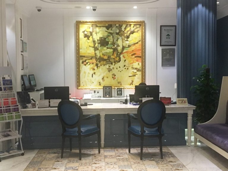 フロントカウンター