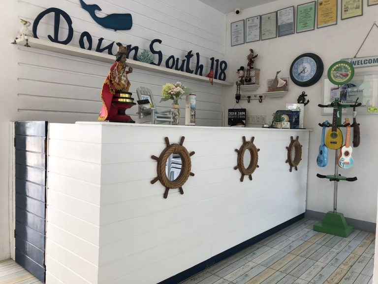 フロントカウンター