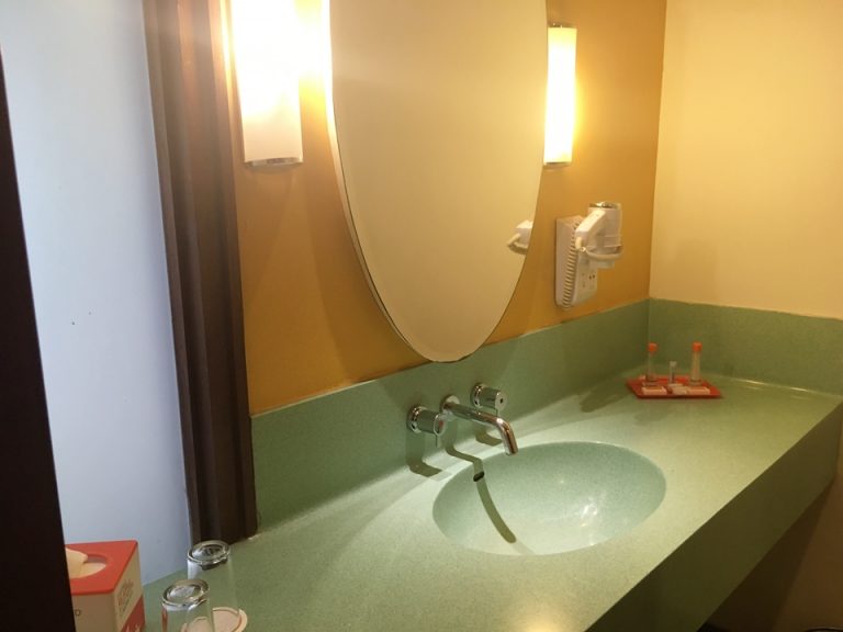 バスルームの洗い場