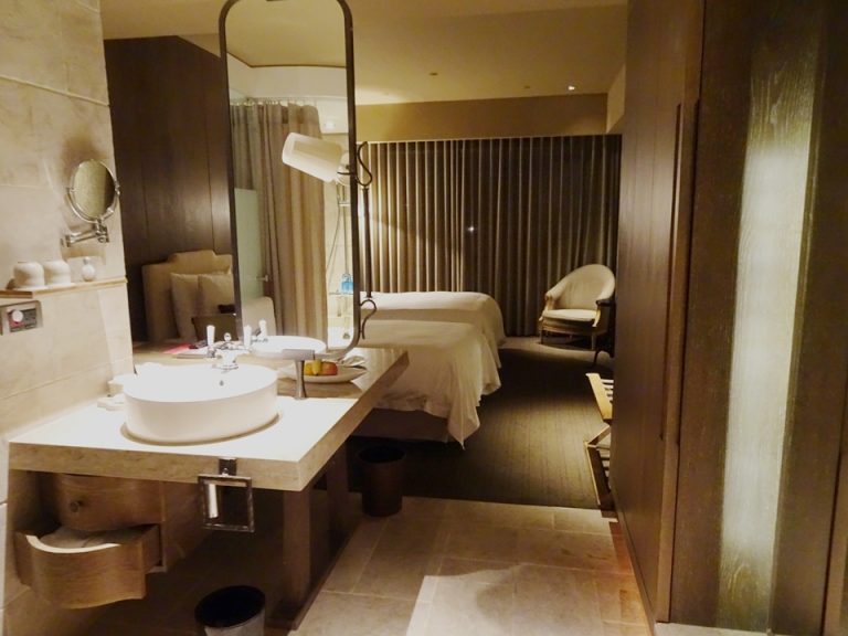 客室_客室全体入口方向