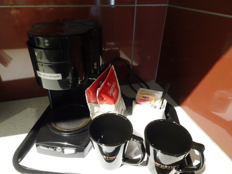 ミニバー・カフェコーナー