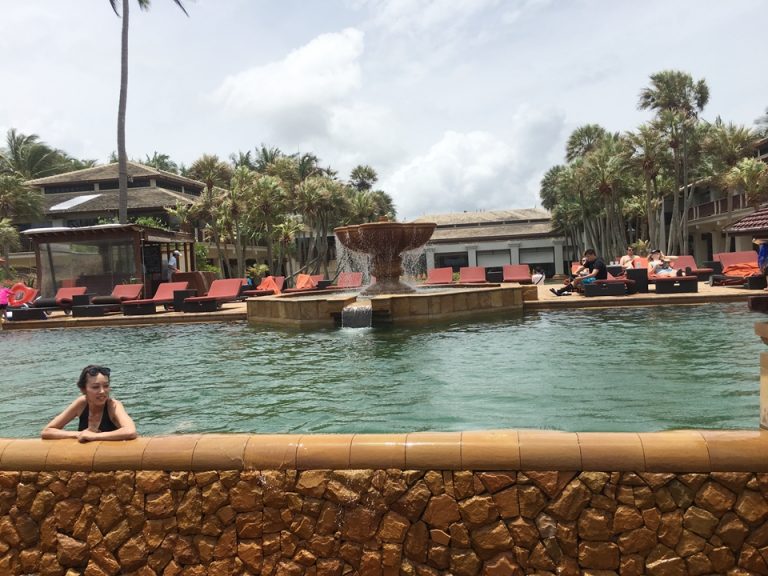 ビーチ・プール_メインプール