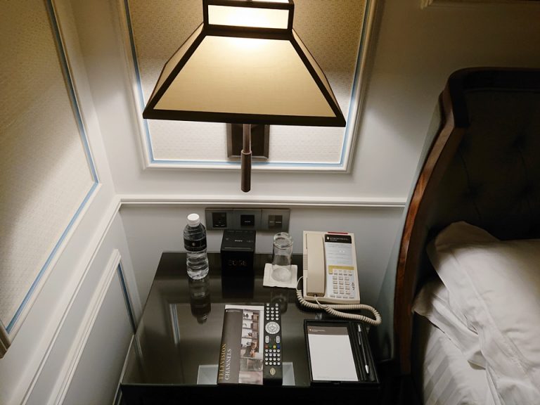 17ベッドサイド