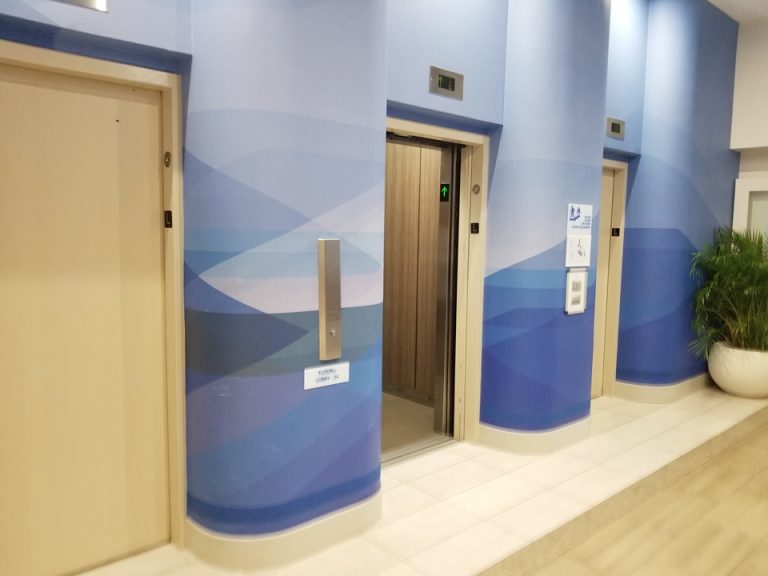 1階ロビーエレベーター