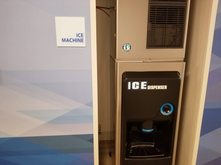 客室廊下にあった製氷機