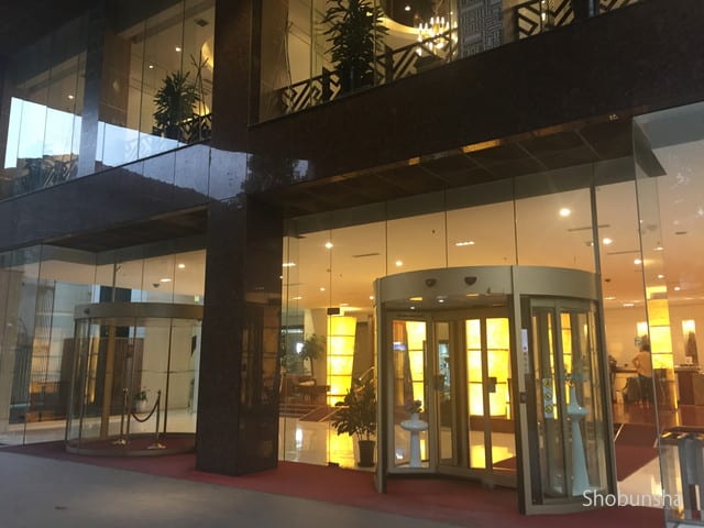 入り口外観3