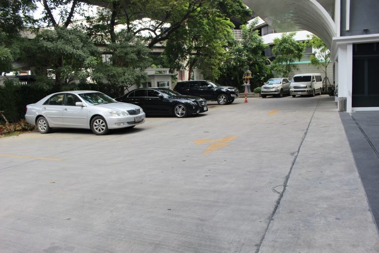 ホテル専用パーキングスペース