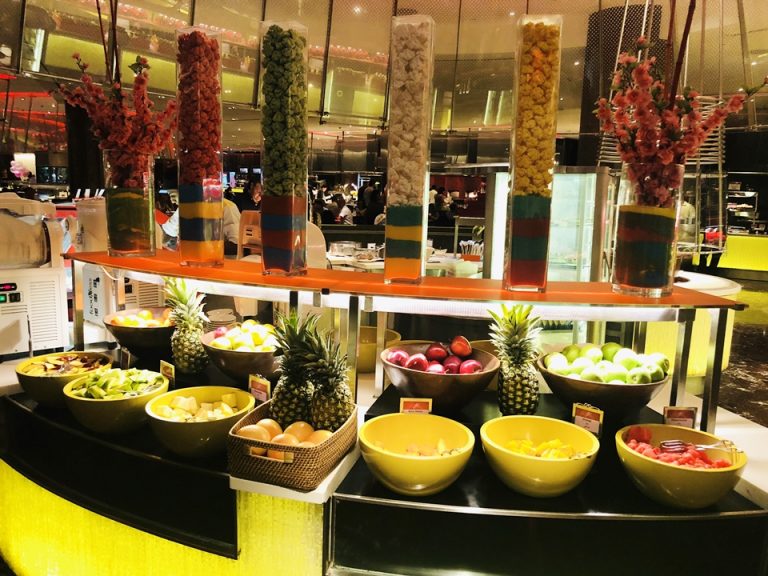 サフラン夜ビュッフェ