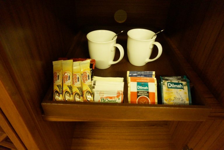 紅茶とコーヒー