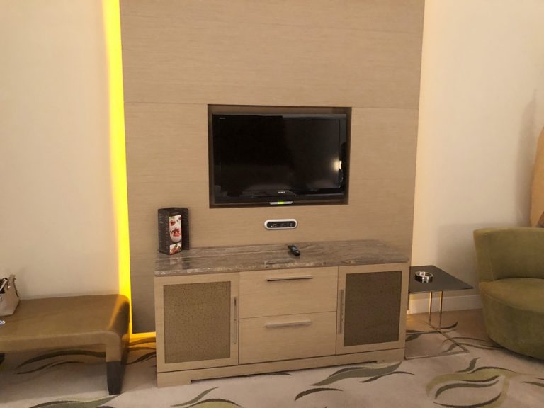 ベット方向からTV
