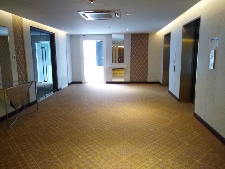 客室階エレベーターホール