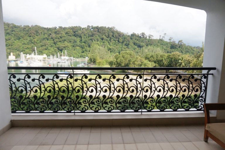 ベランダからのながめは最高!朝は風が気持ちいい