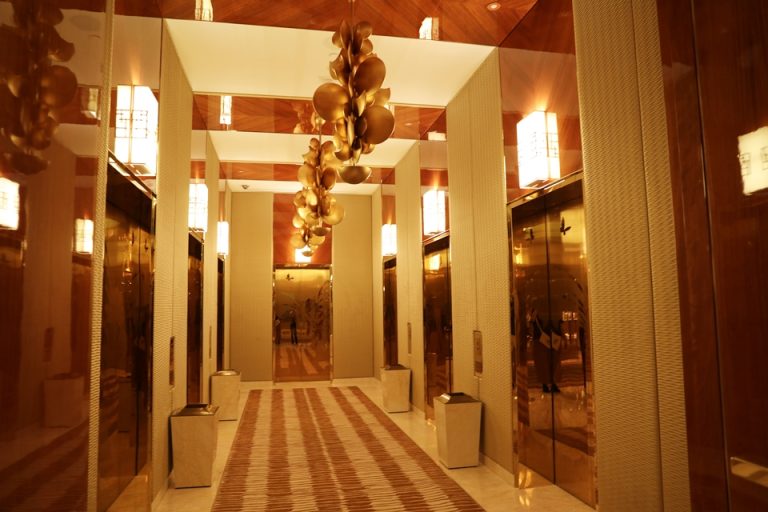 客室エレベーターホール