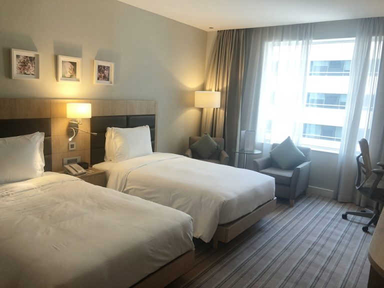 客室全体(入口方向)