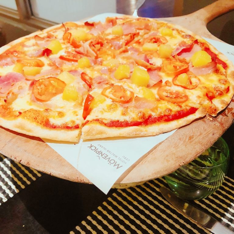 SAiLSハワイアンピッツァ