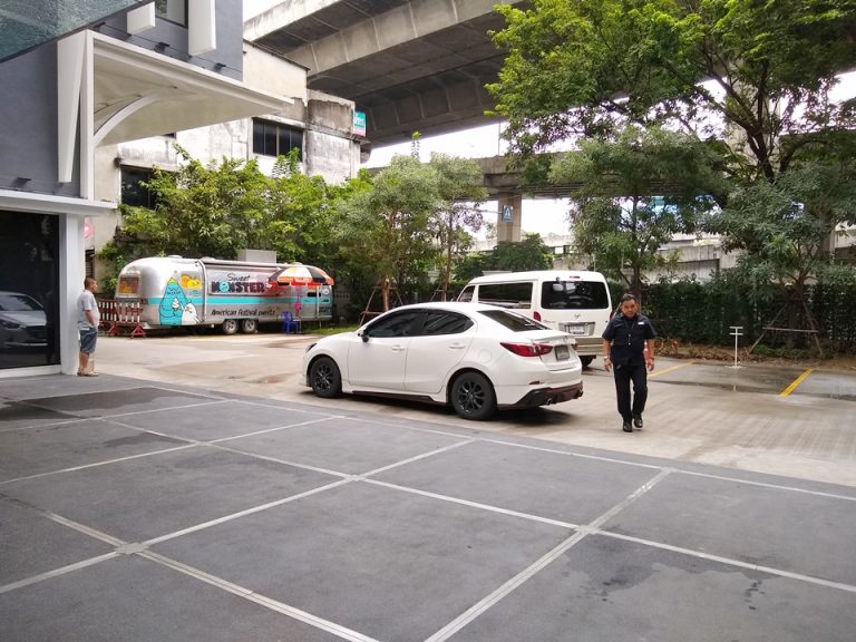 ホテルロータリー