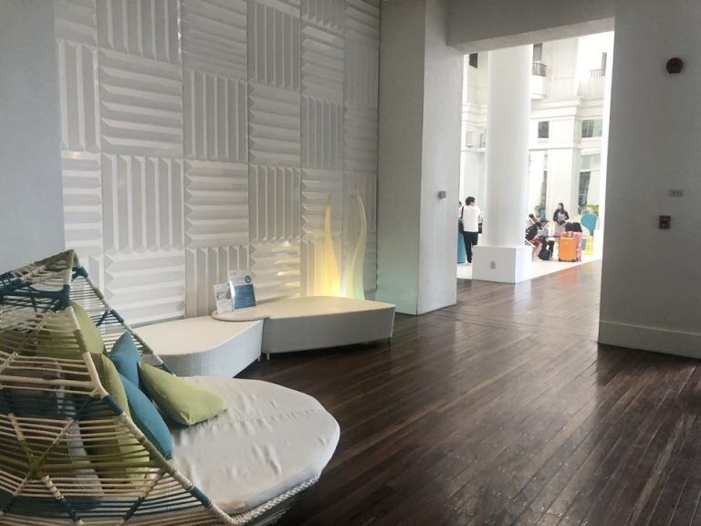 フロントソファ