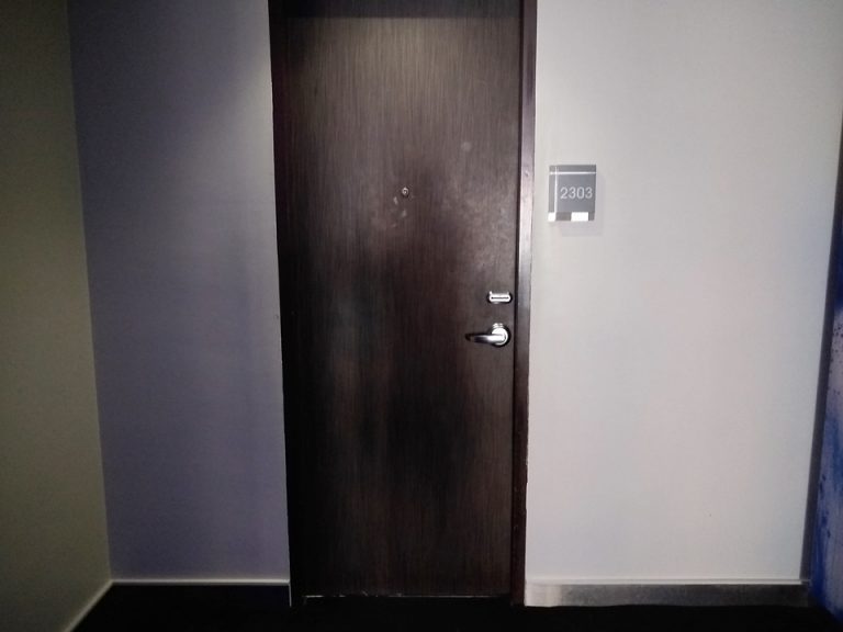 客室入口ドア外側