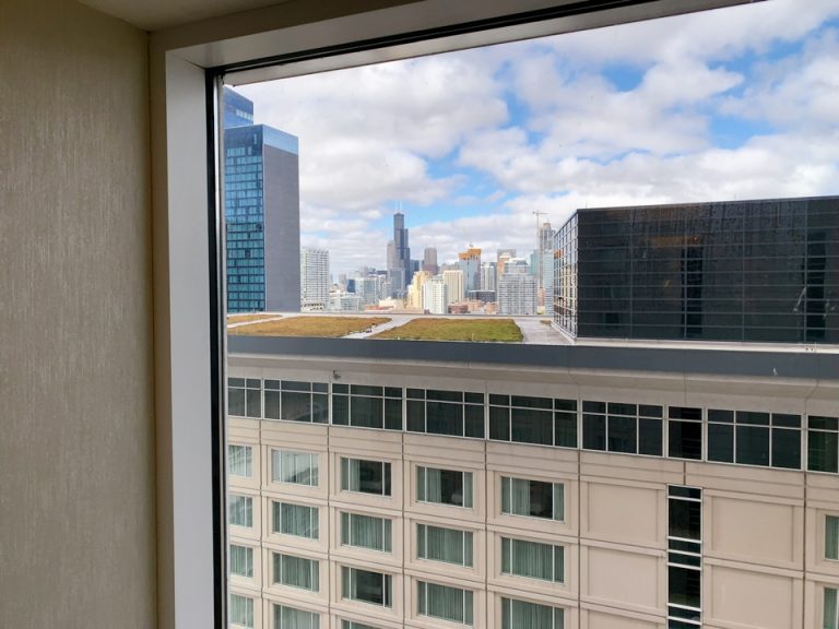 エレベーターホールからの眺め