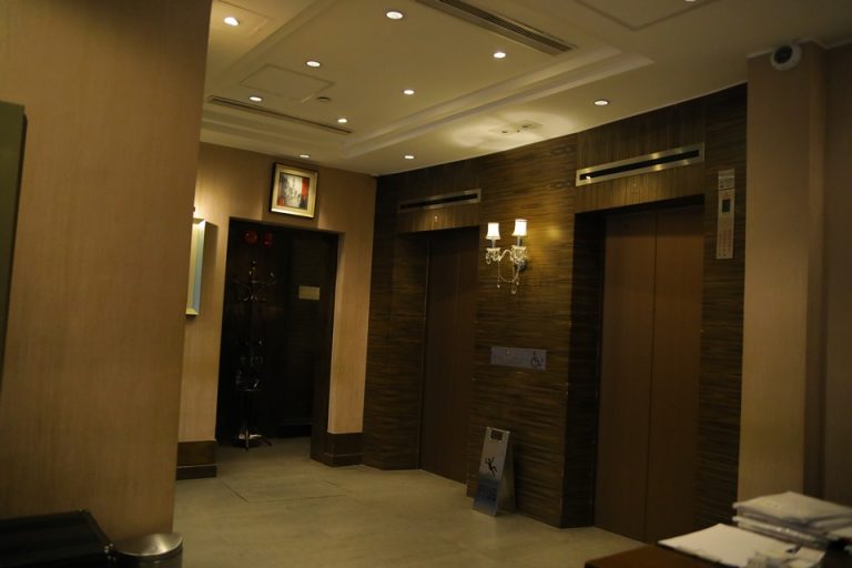 エレベーターホール