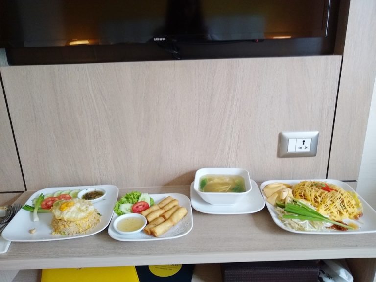 ルームサービス