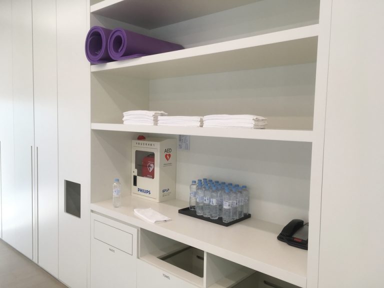 ジム内のタオル、お水スペース