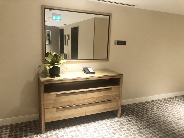 エレベーターホール客室階③