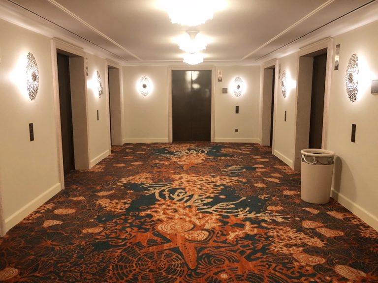 エレベーターホール客室階