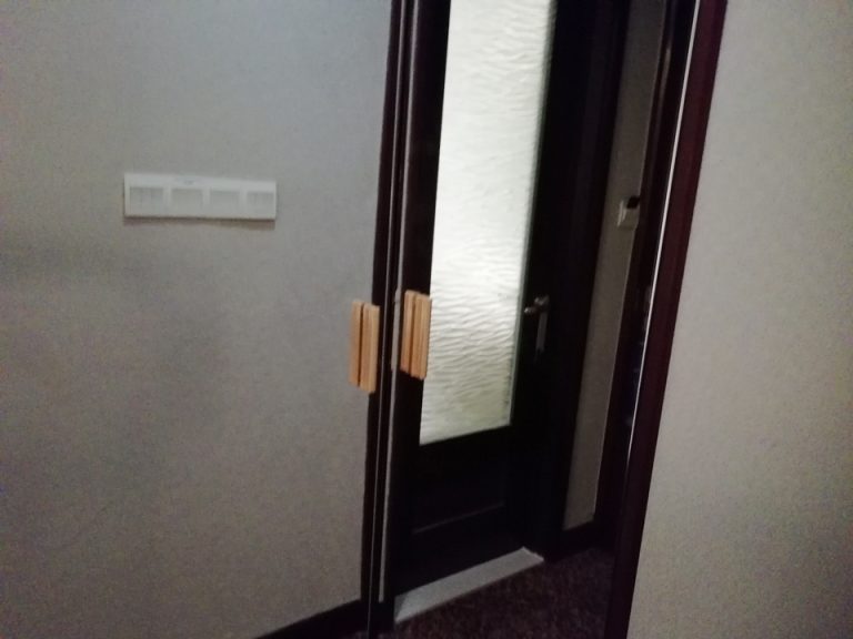 閉じたクローゼット