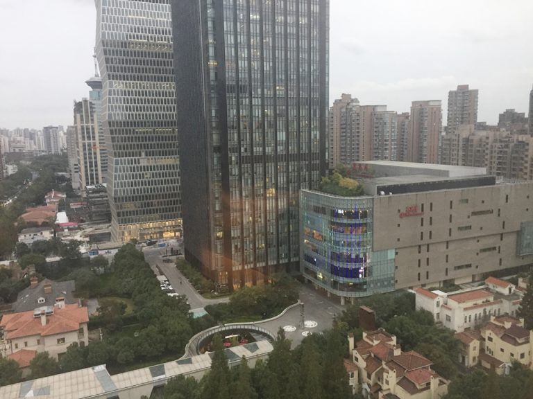 部屋からの眺望4高島屋側