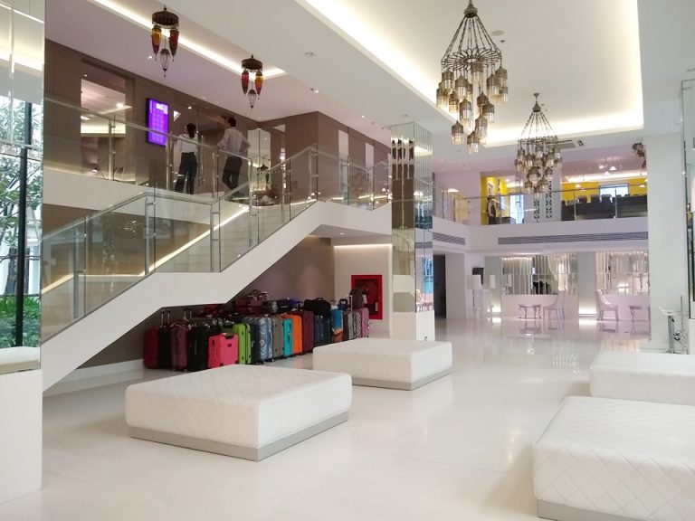 フロントロビー (1)