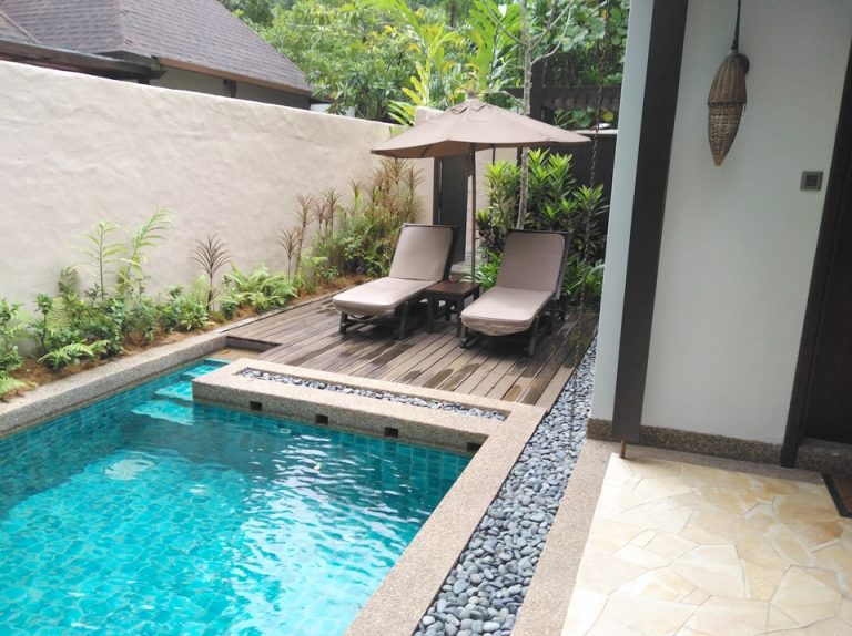 プライベートプール4