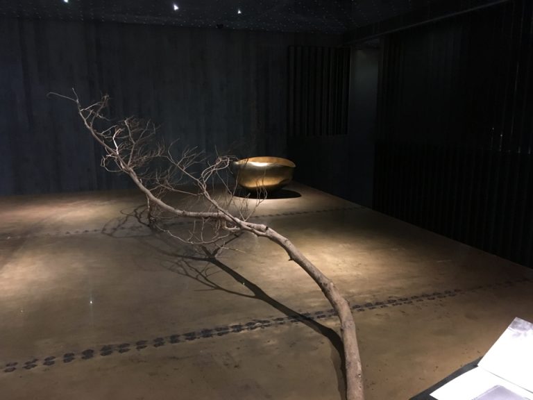 フロントカウンター