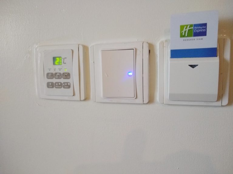 カードスイッチ、エアコンスイッチ、電気スイッチ