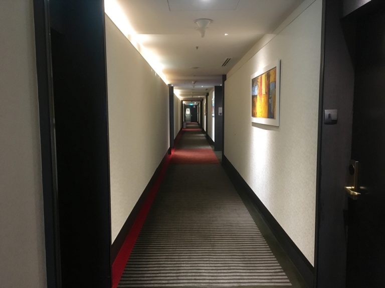 部屋までの廊下