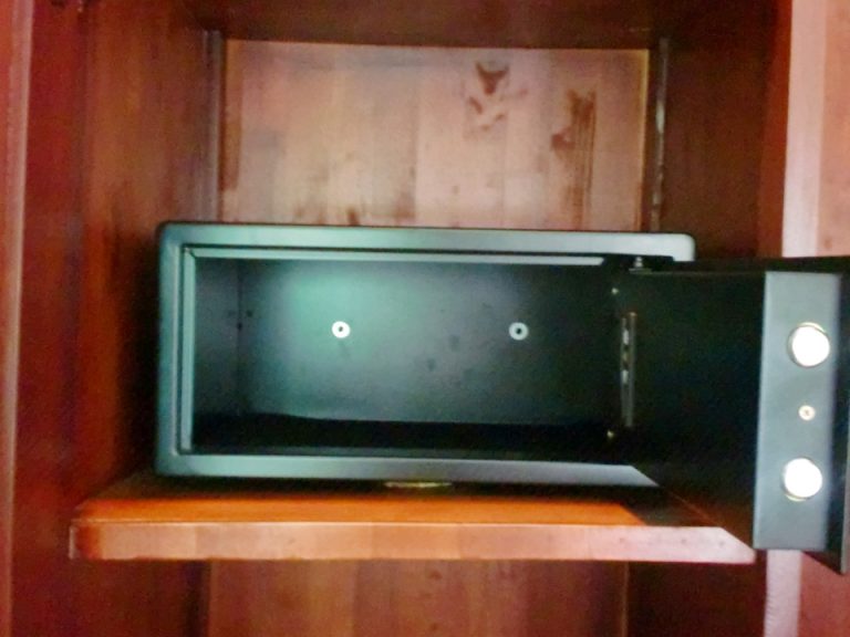 セーフティーボックス開けた状態