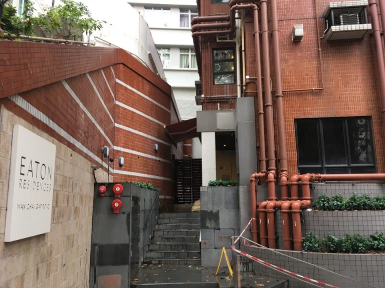 エントランス階段