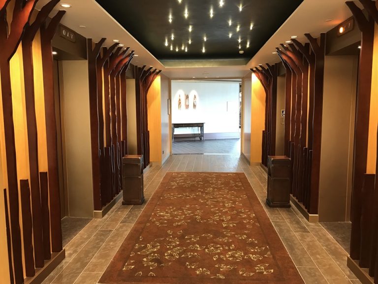 エレベーターホールフロント階