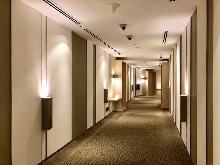 客室階廊下全体