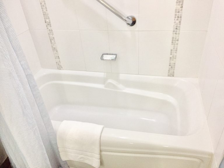 バスタブ