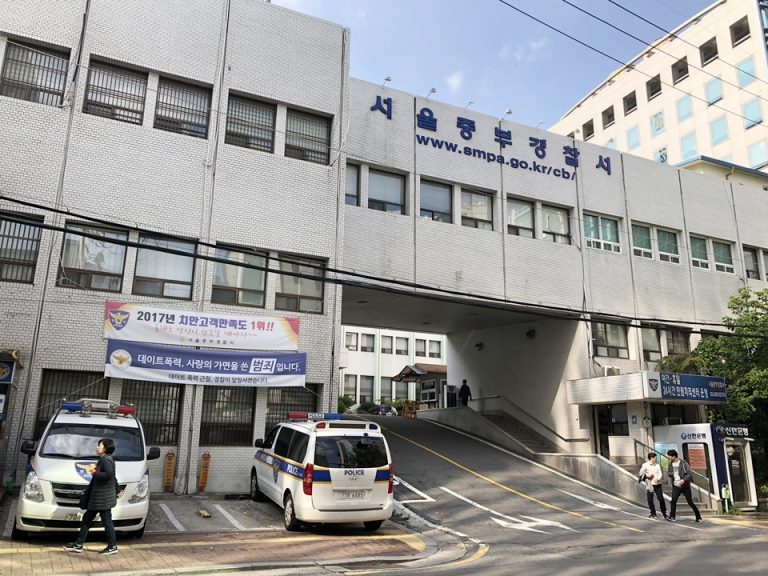 DlaozUJETTGELYlL3iLtxQ