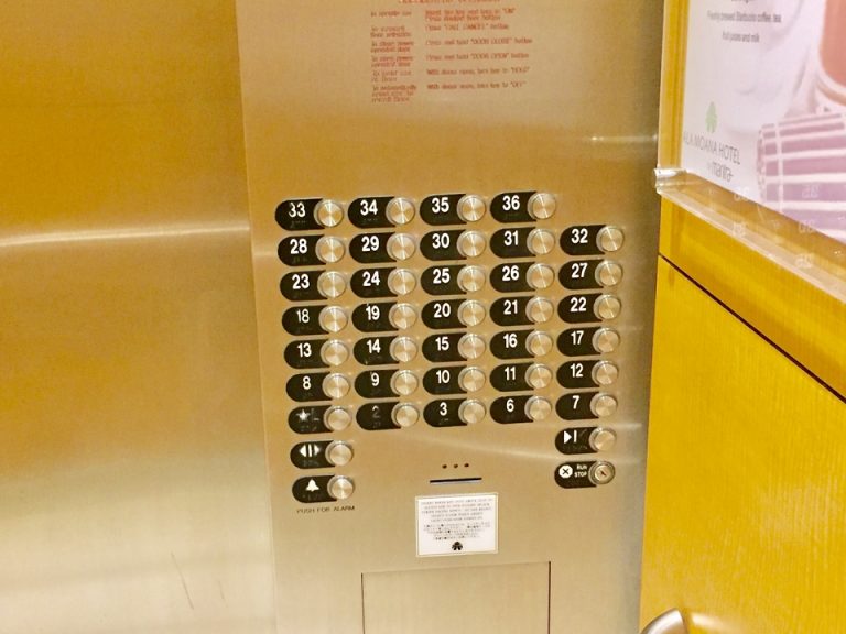 エレベーター階数ボタン