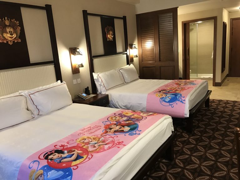 客室全体(窓側方向)