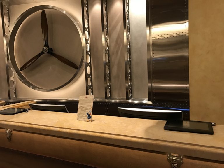 フロントカウンター