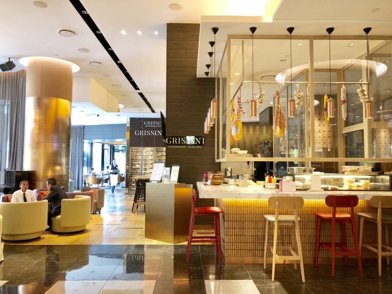 レストラン入口