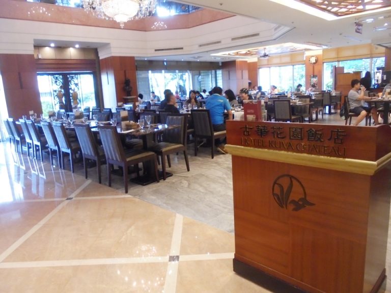 レストラン入り口2