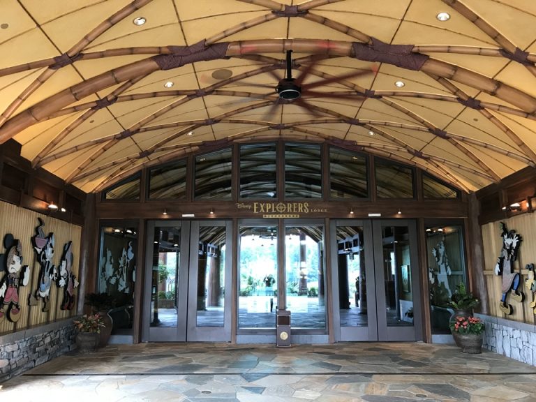 エントランス外観